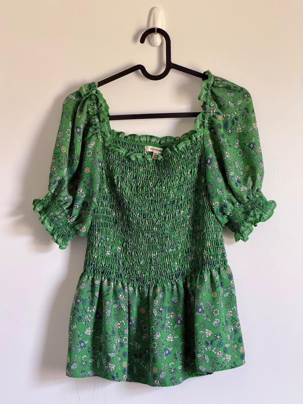 Max Studio Green Floral Smocked Puff Sleeve Blouse